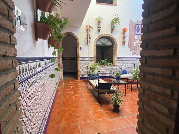 پانسیون Patio De La Plateria