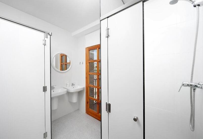 Albergue Sierra De Arbe