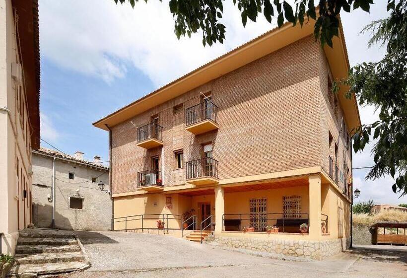 Albergue Sierra De Arbe