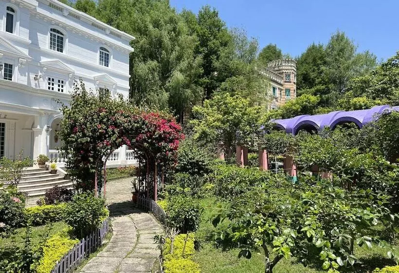 تختخواب و صبحانه Chateau De Olliere