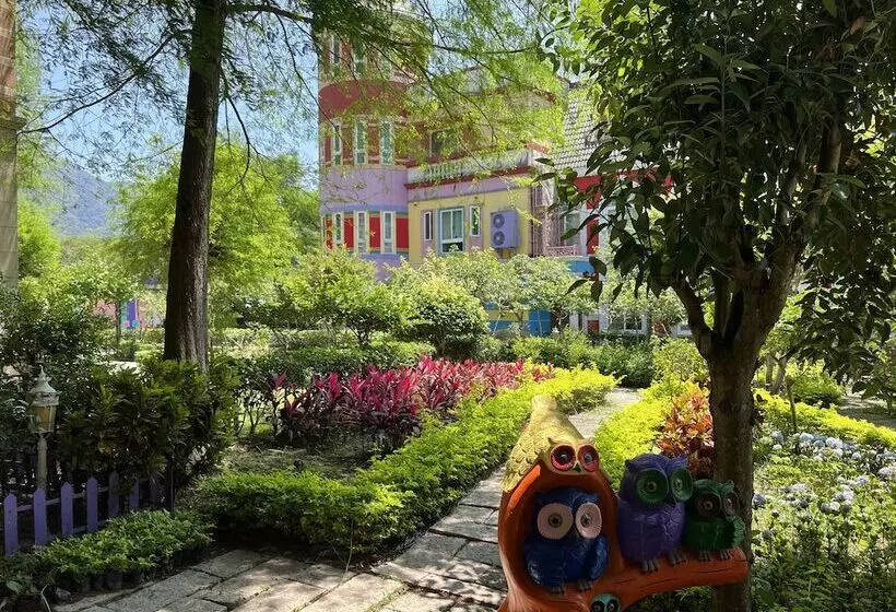 تختخواب و صبحانه Chateau De Olliere
