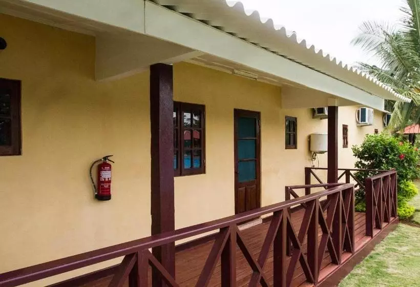 تختخواب و صبحانه Praia Accommodation