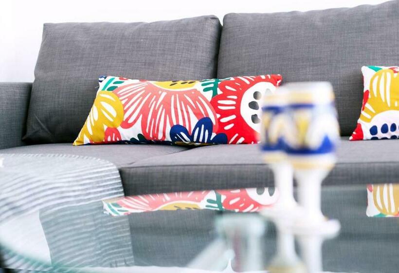 Blue Toscana Pool & Center Apartment