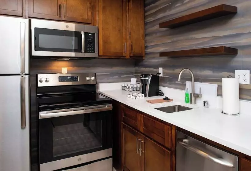 Hotelli Residence Inn Visalia