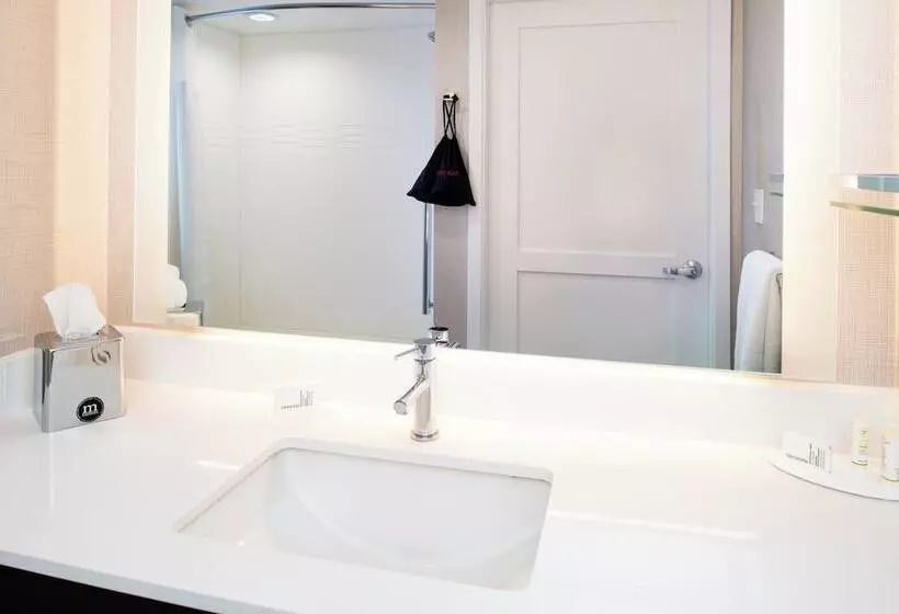 Hotelli Residence Inn Visalia