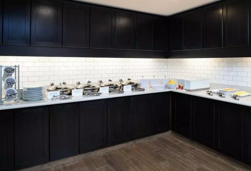 Hotelli Residence Inn Visalia