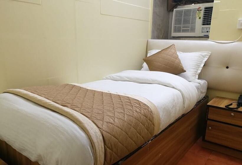 酒店 Swapna International