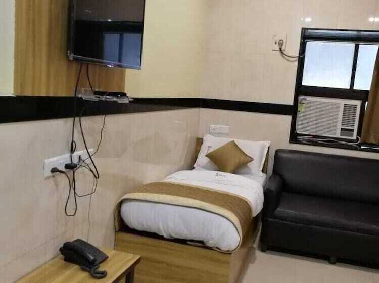 酒店 Swapna International