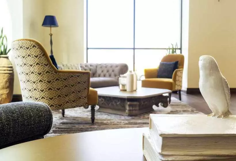 Hotelli The Peregrine Omaha Downtown, Curio Collection By Hilton