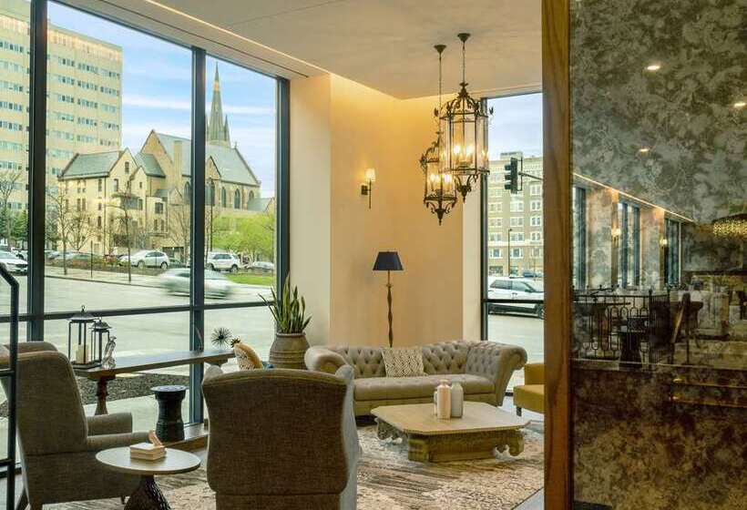هتل The Peregrine Omaha Downtown, Curio Collection By Hilton