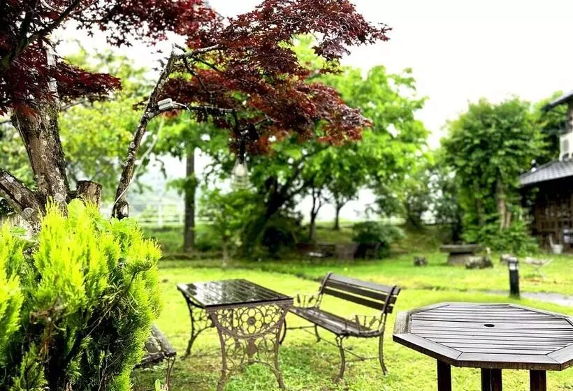 Hotelli Yufuin Flora House