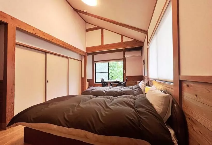 Hotelli Yufuin Flora House