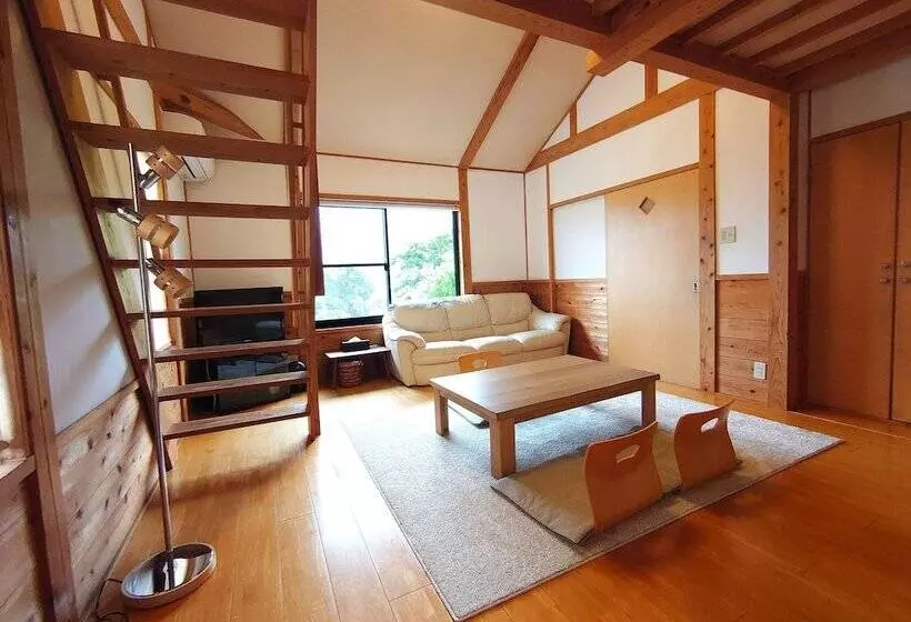 Hotelli Yufuin Flora House