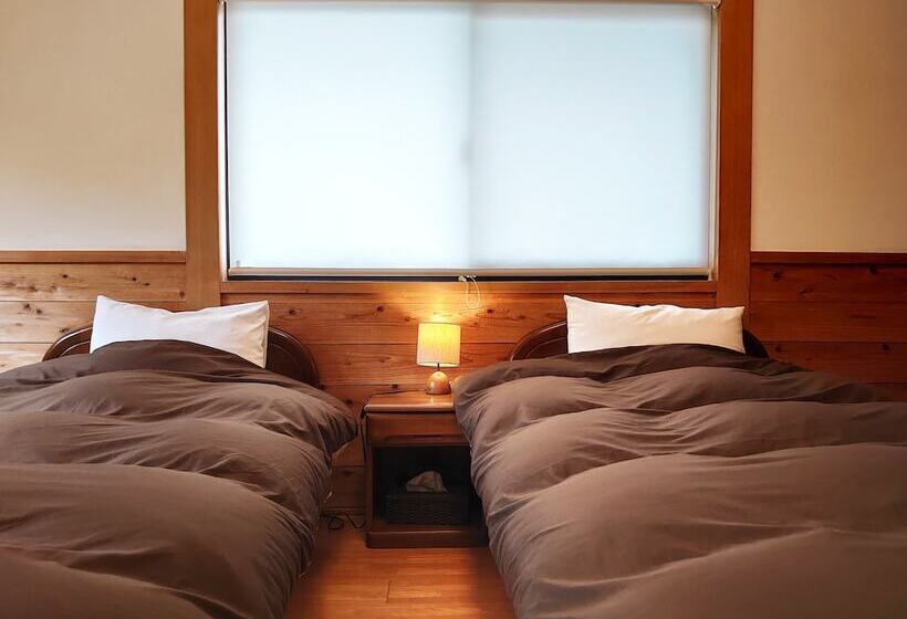 Hotel Yufuin Flora House