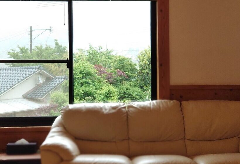 Hotel Yufuin Flora House