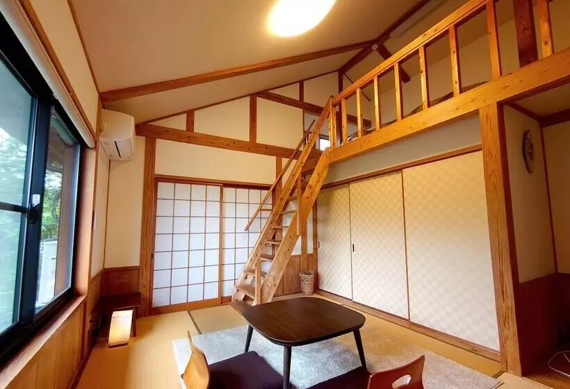 Hotelli Yufuin Flora House