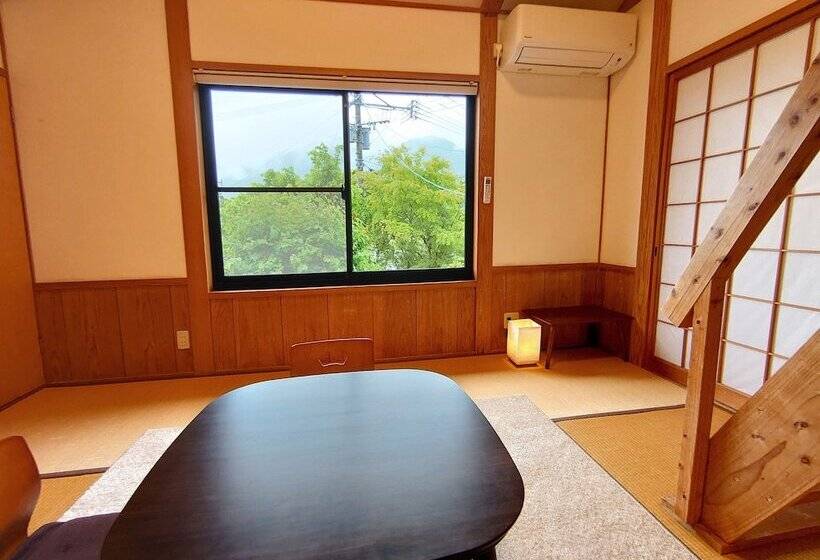 Hotel Yufuin Flora House