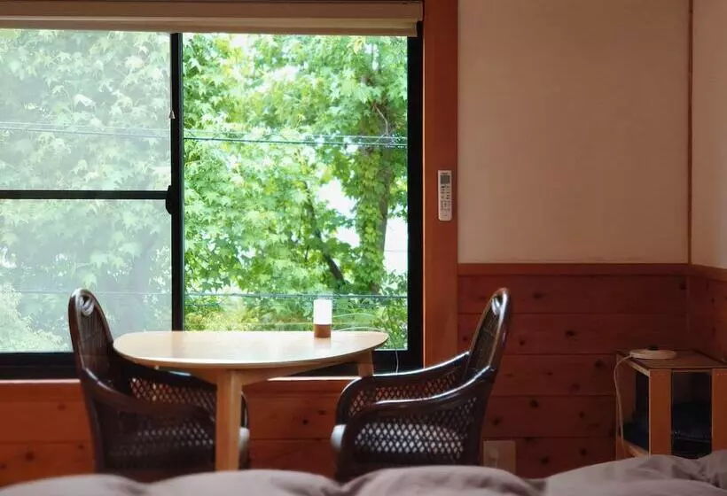 Hotelli Yufuin Flora House