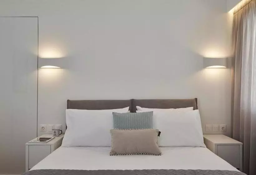 Marvelous N Bright Apt Next To Megaro Mousikis