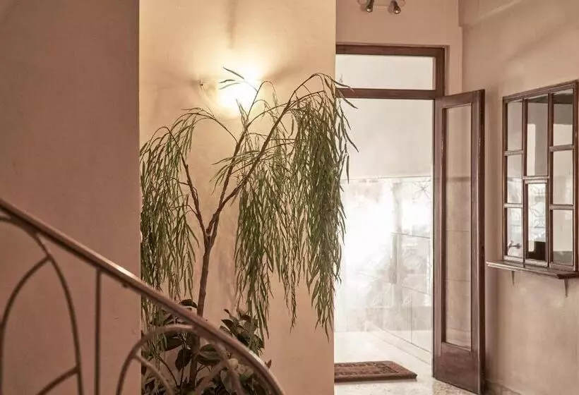 Marvelous N Bright Apt Next To Megaro Mousikis
