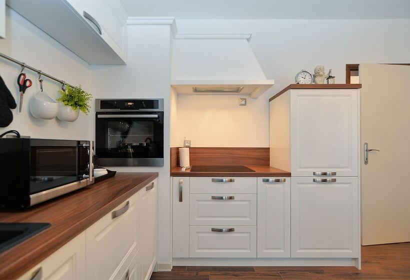 Apartments Marija 1089