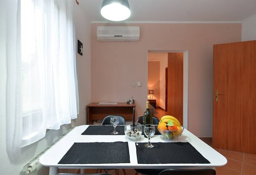 Apartments Marija 1089