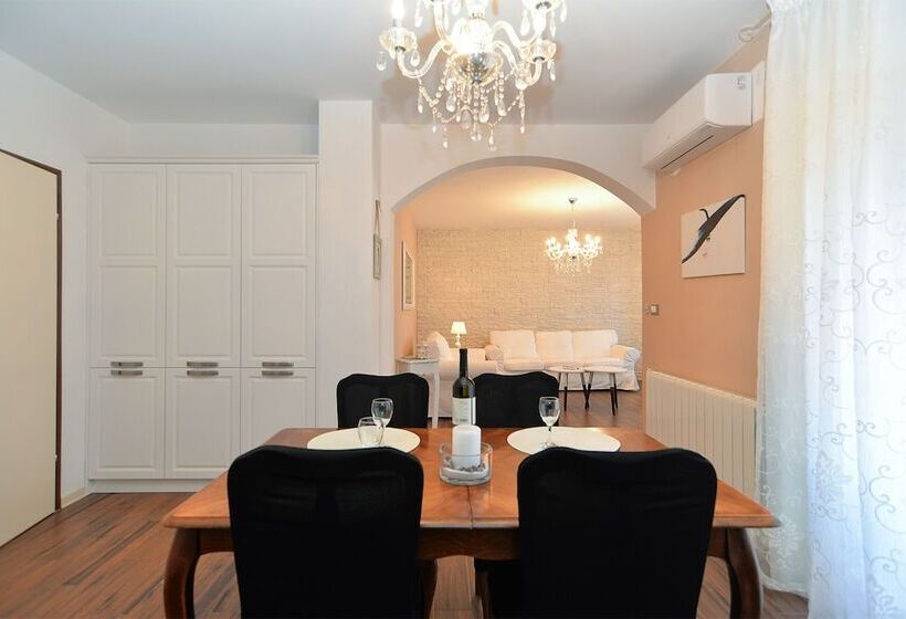 Apartments Marija 1089