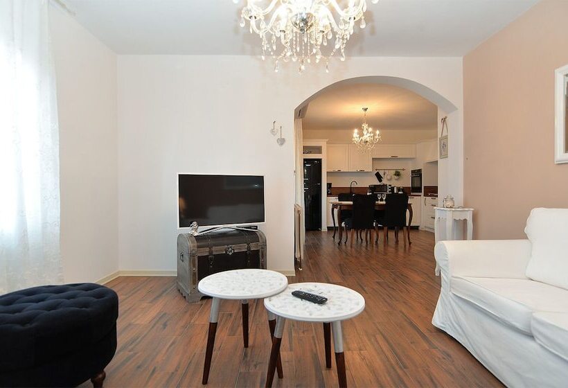 Apartments Marija 1089