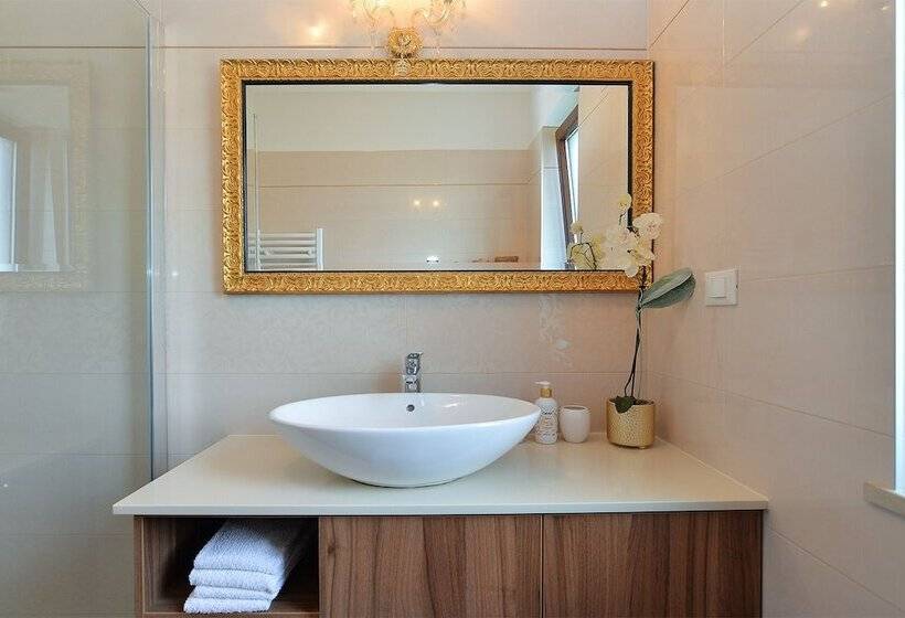 Apartments Marija 1089