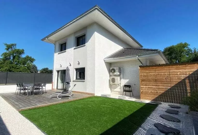 Aux Peupliers De Pradian  Nivea