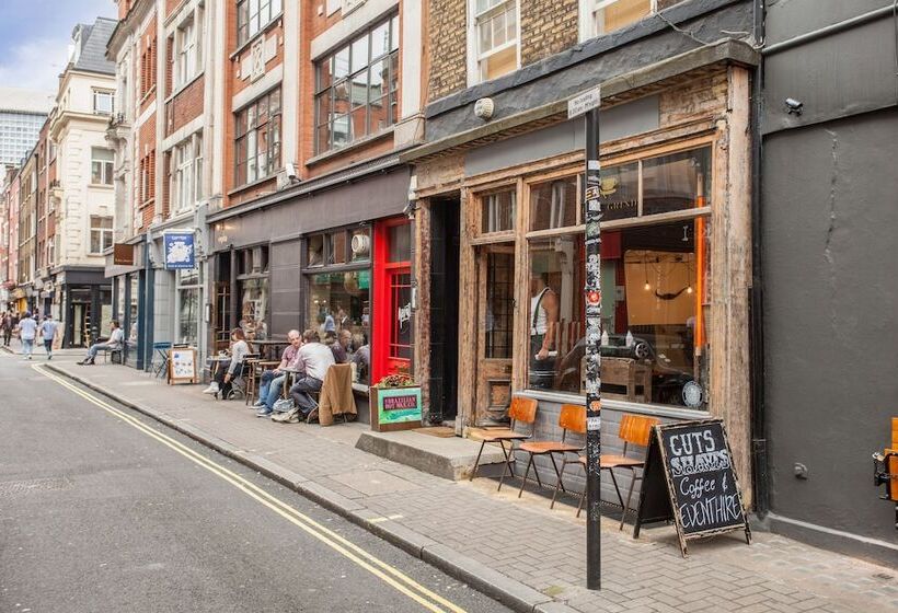 Basic Apartment For Two Amazing Location