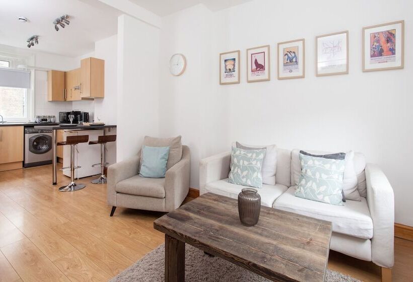 Basic Apartment For Two Amazing Location