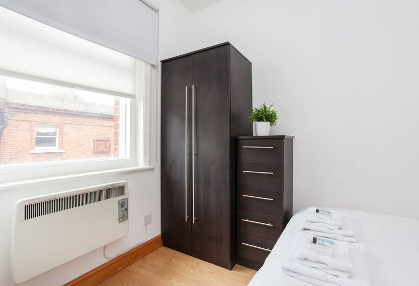 Basic Apartment For Two Amazing Location