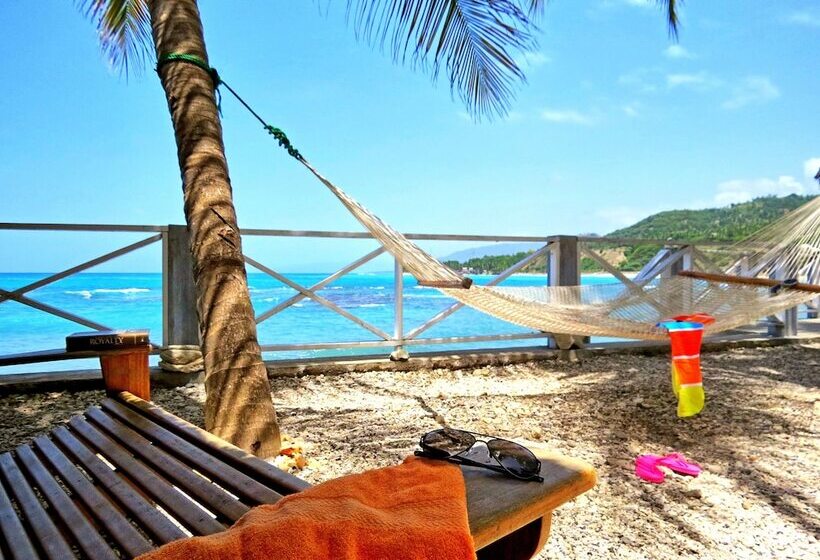 تختخواب و صبحانه Coterelle Breeze