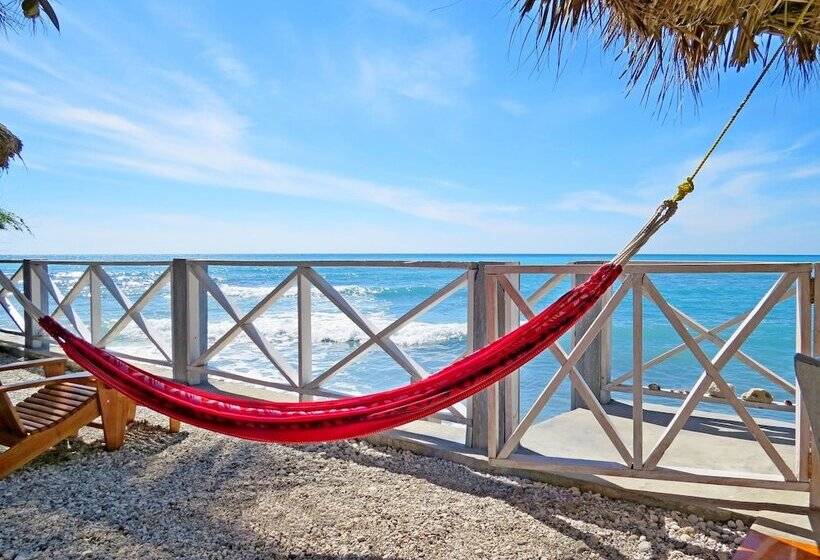 تختخواب و صبحانه Coterelle Breeze