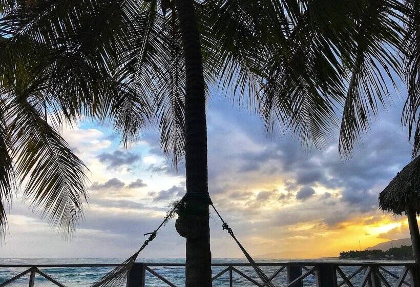 تختخواب و صبحانه Coterelle Breeze