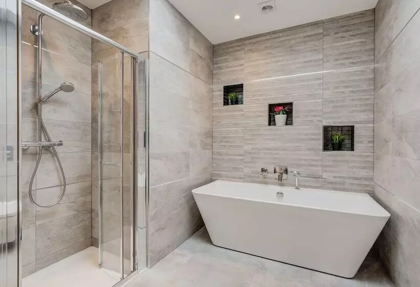 The Concord Modern 2 Bedroom Apartment