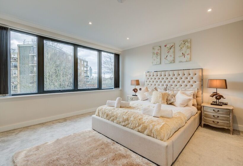 The Concord Modern 2 Bedroom Apartment