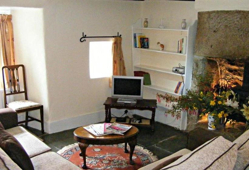 Coombe Mill Holidays