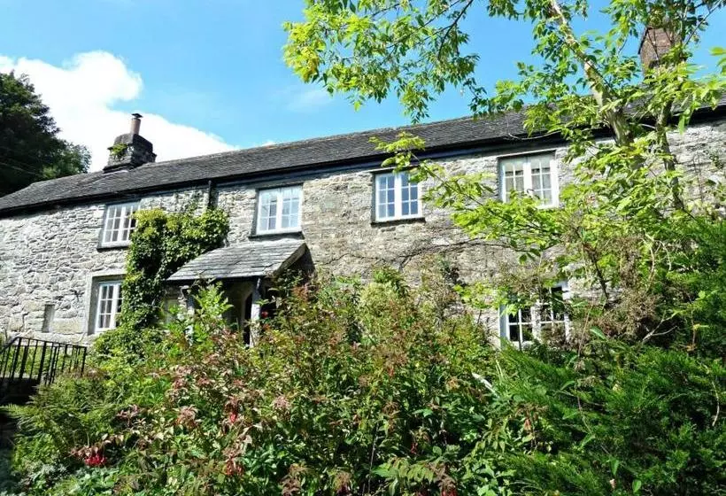 Coombe Mill Holidays