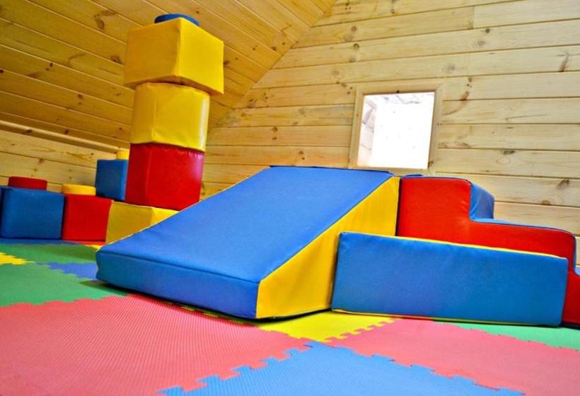 Coombe Mill Holidays