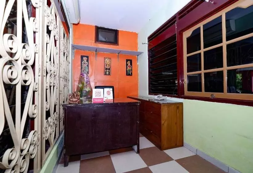 Otel Oyo 2095 Wisma Daun