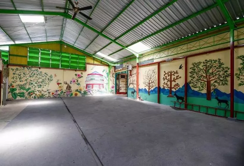 Otel Oyo 2095 Wisma Daun