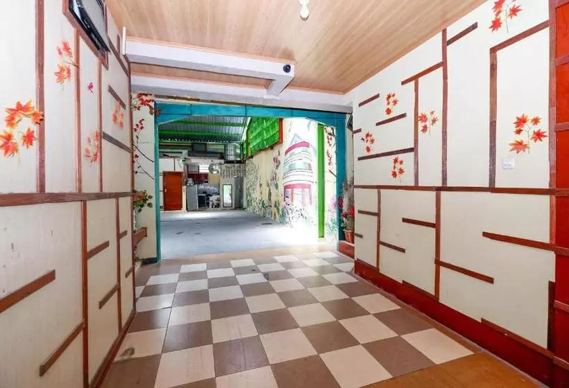 Otel Oyo 2095 Wisma Daun