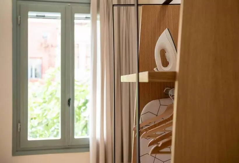 پانسیون Aoria Estate Old Port