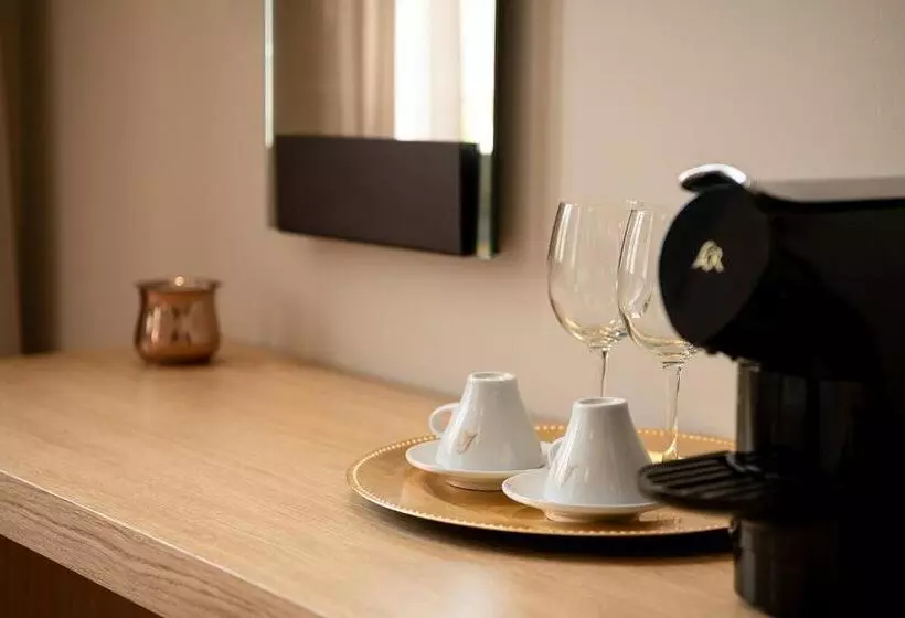 پانسیون Aoria Estate Old Port