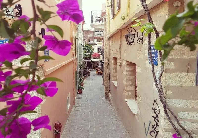 پانسیون Aoria Estate Old Port