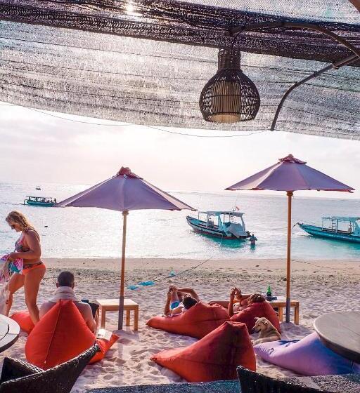 پانسیون Puri Nusa Beach