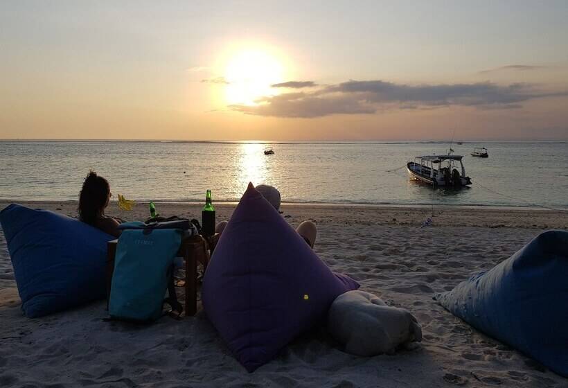 پانسیون Puri Nusa Beach