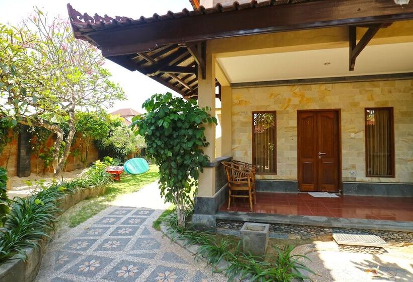 پانسیون Puri Nusa Beach